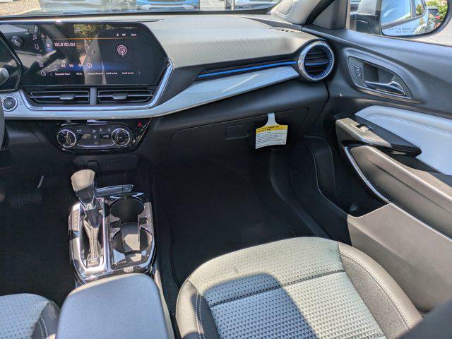 new 2025 Chevrolet Trax car, priced at $24,095