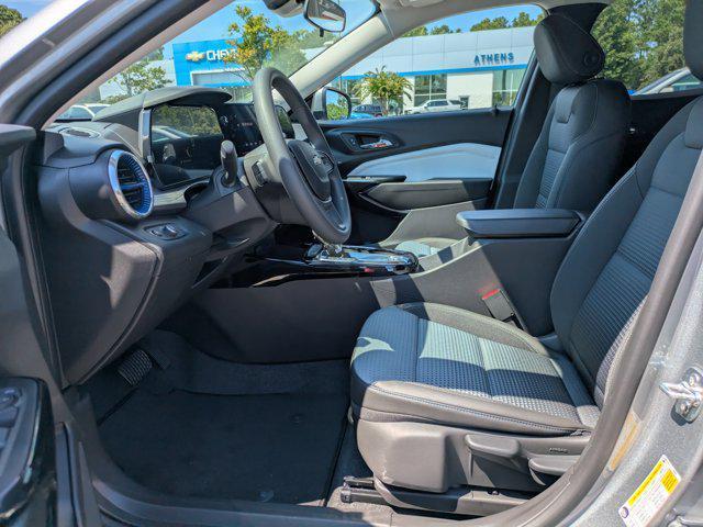 new 2025 Chevrolet Trax car, priced at $24,095