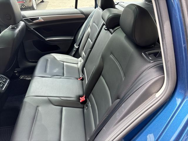 used 2015 Volkswagen Golf SportWagen car, priced at $11,999