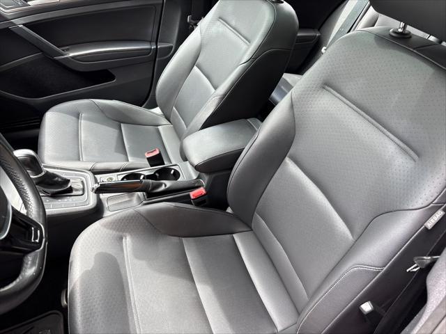 used 2015 Volkswagen Golf SportWagen car, priced at $11,999