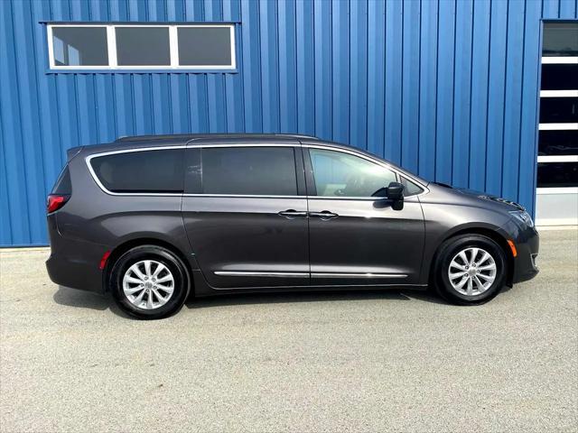 used 2017 Chrysler Pacifica car, priced at $14,989