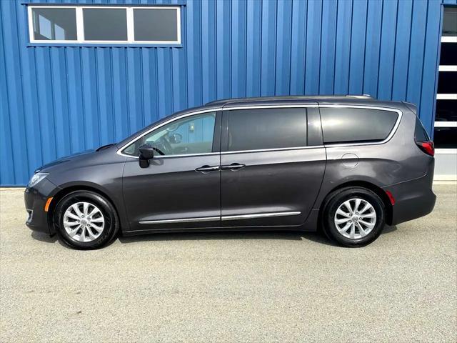 used 2017 Chrysler Pacifica car, priced at $14,989