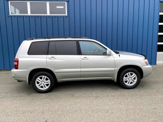 used 2006 Toyota Highlander car, priced at $7,996