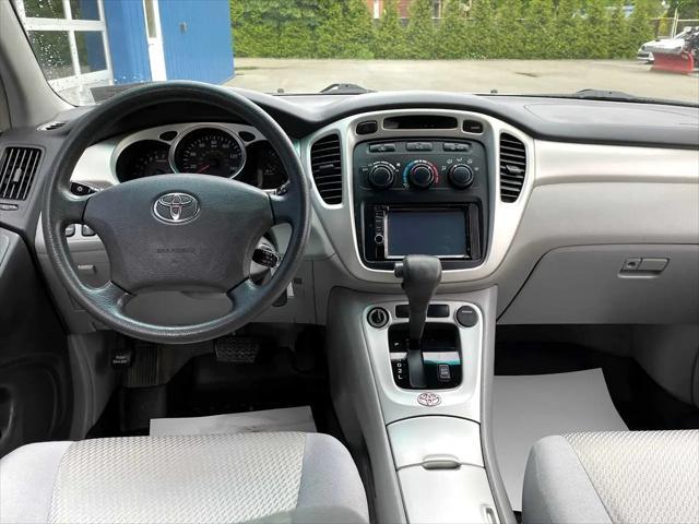 used 2006 Toyota Highlander car, priced at $7,996