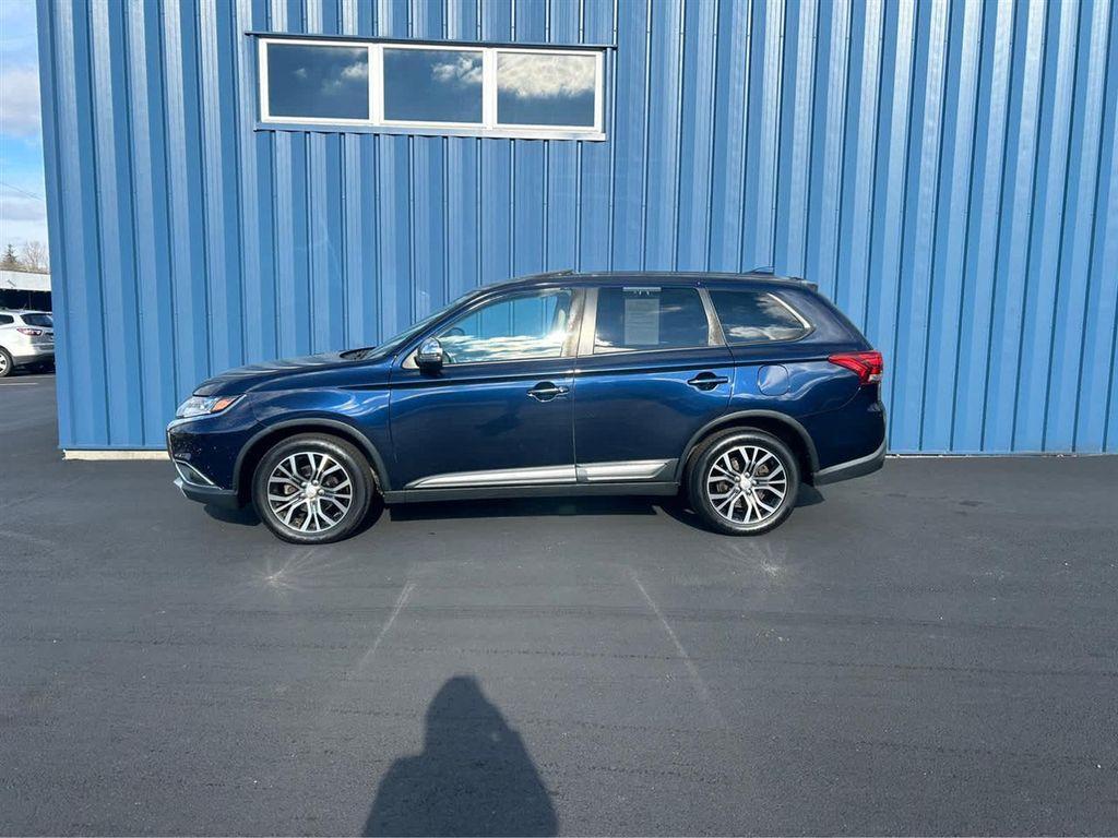 used 2017 Mitsubishi Outlander car, priced at $10,918