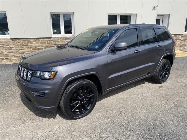 used 2017 Jeep Grand Cherokee car, priced at $18,311