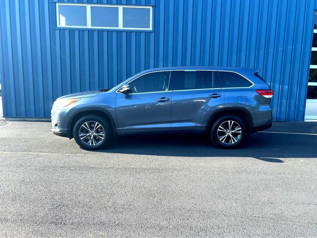used 2018 Toyota Highlander car, priced at $22,521