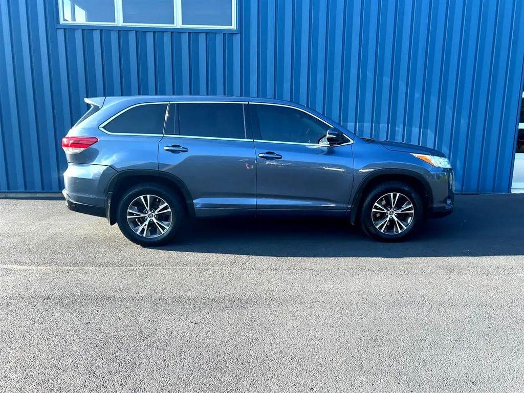 used 2018 Toyota Highlander car, priced at $22,521