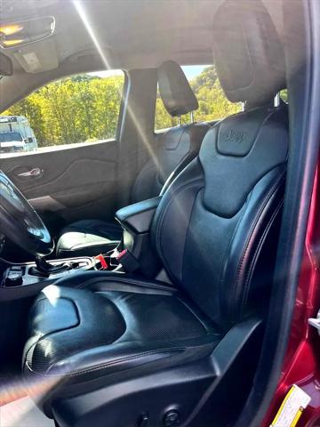 used 2019 Jeep Cherokee car, priced at $17,995