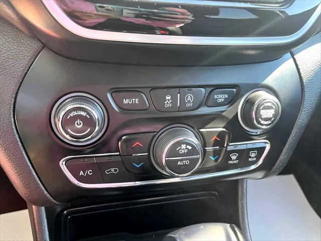 used 2019 Jeep Cherokee car, priced at $17,995