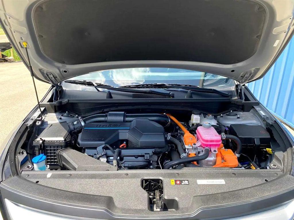 used 2023 Kia Sportage Hybrid car, priced at $26,939