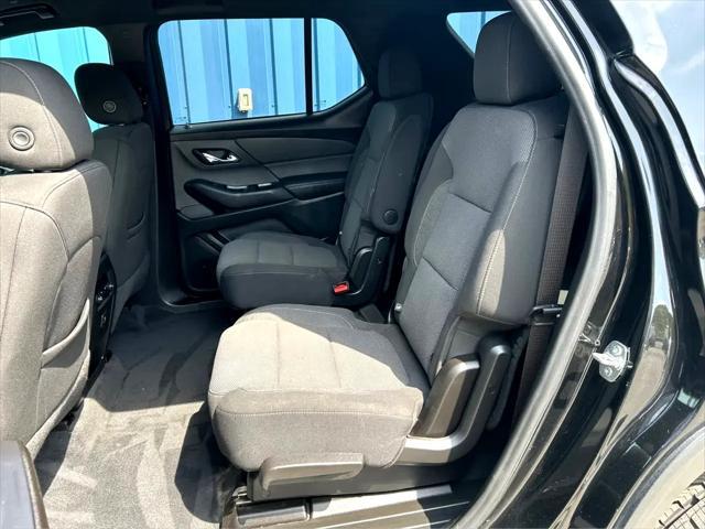 used 2022 Chevrolet Traverse car, priced at $28,572