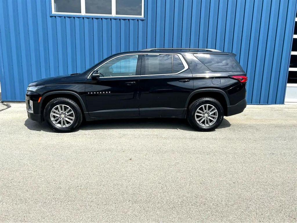 used 2022 Chevrolet Traverse car, priced at $28,572