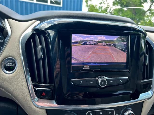 used 2022 Chevrolet Traverse car, priced at $25,659
