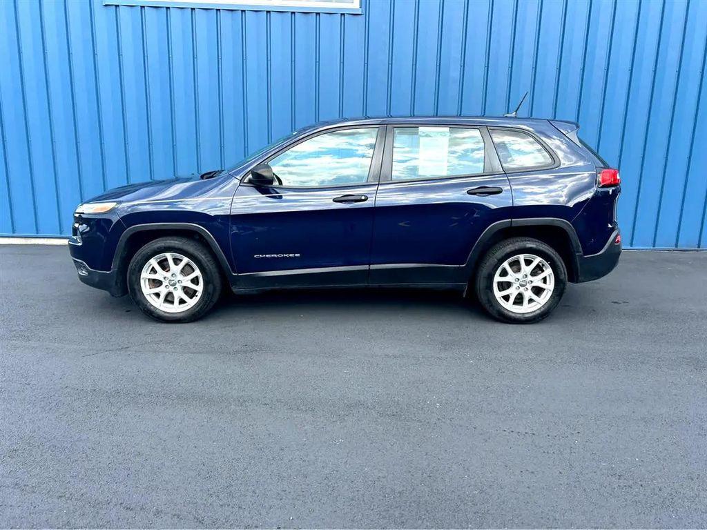 used 2016 Jeep Cherokee car, priced at $12,414