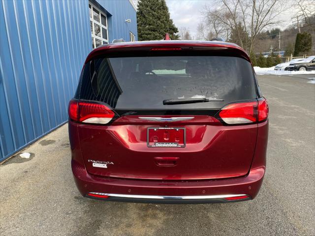 used 2019 Chrysler Pacifica car