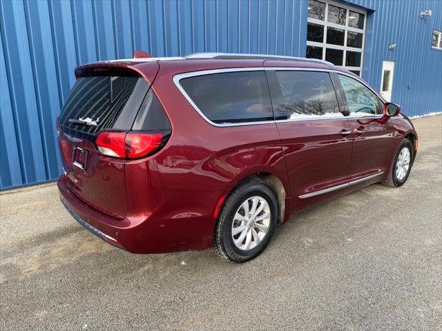 used 2019 Chrysler Pacifica car