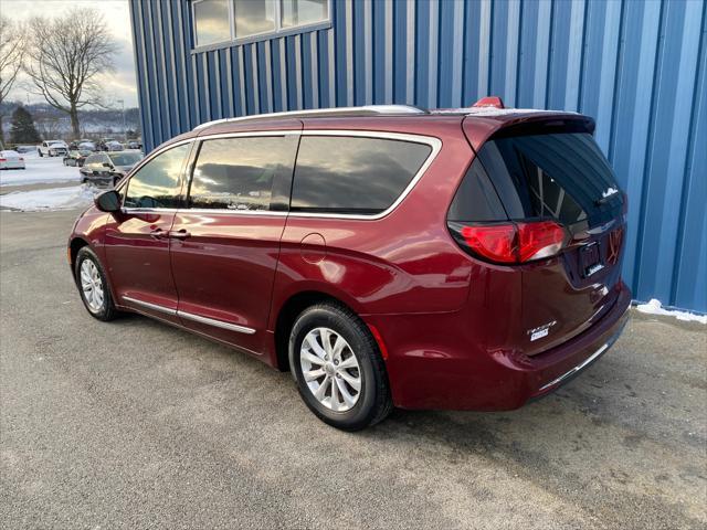 used 2019 Chrysler Pacifica car