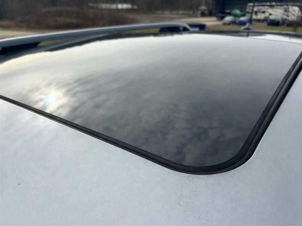 used 2015 Jeep Cherokee car, priced at $13,389