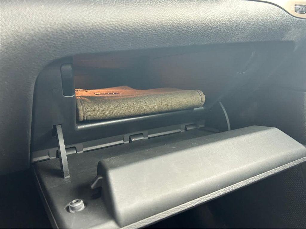 used 2015 Jeep Cherokee car, priced at $13,389