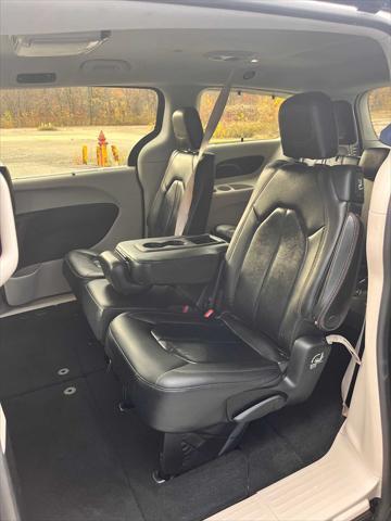 used 2019 Chrysler Pacifica car, priced at $18,650