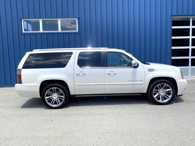 used 2013 Cadillac Escalade car, priced at $19,995