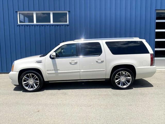 used 2013 Cadillac Escalade car, priced at $19,995