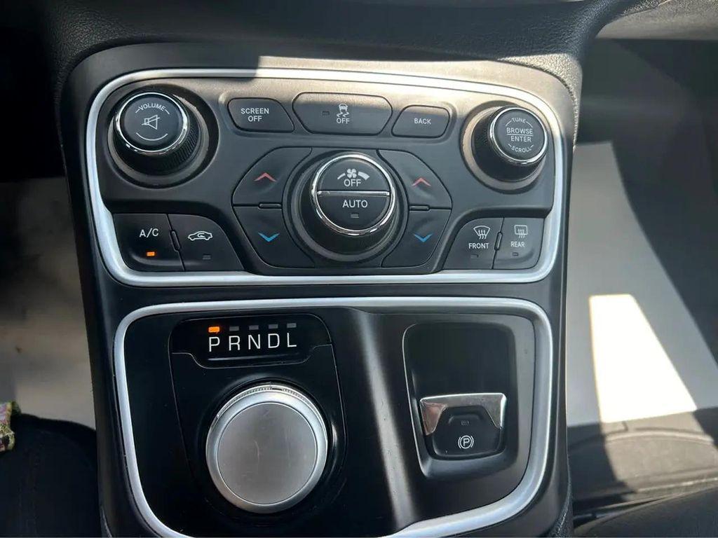 used 2015 Chrysler 200 car, priced at $10,999