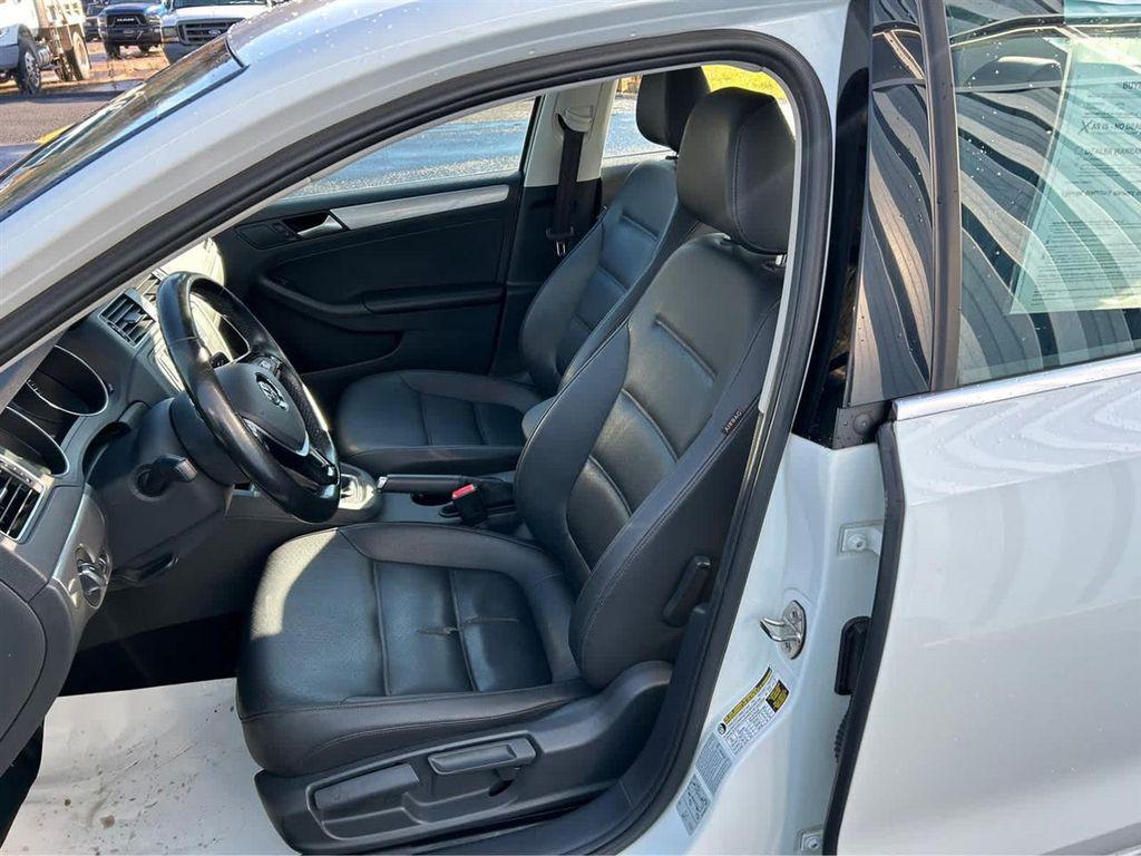 used 2017 Volkswagen Jetta car