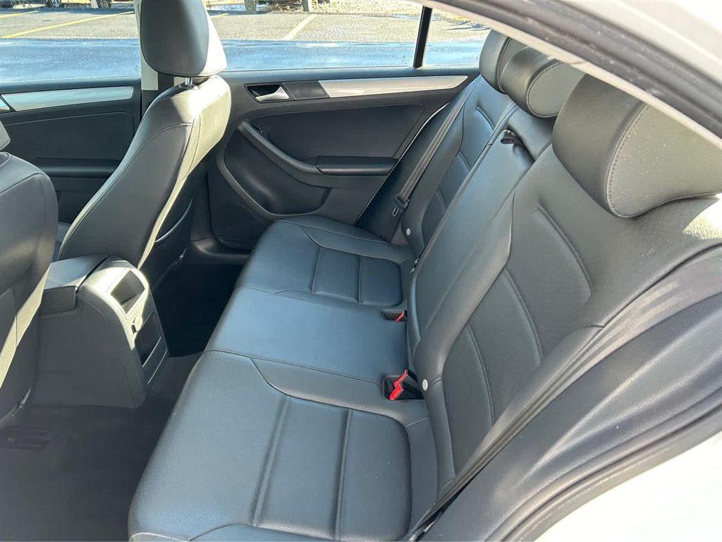 used 2017 Volkswagen Jetta car