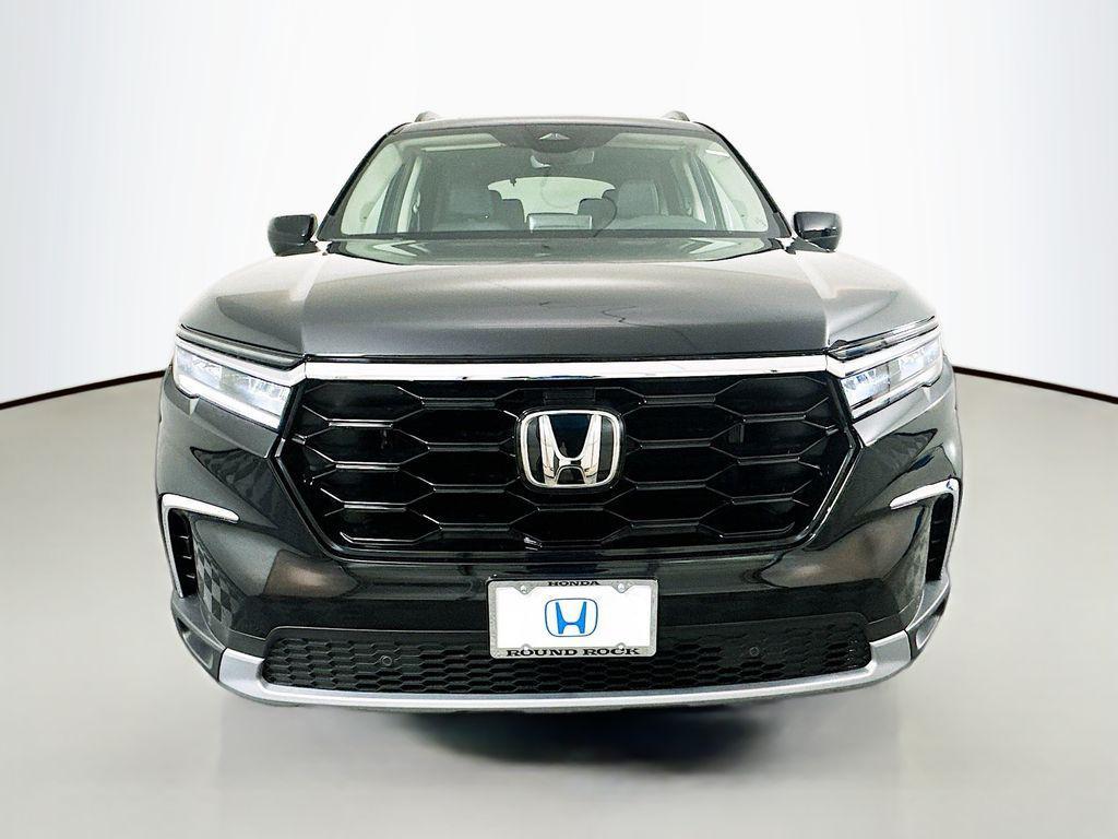 new 2025 Honda Pilot car, priced at $50,850