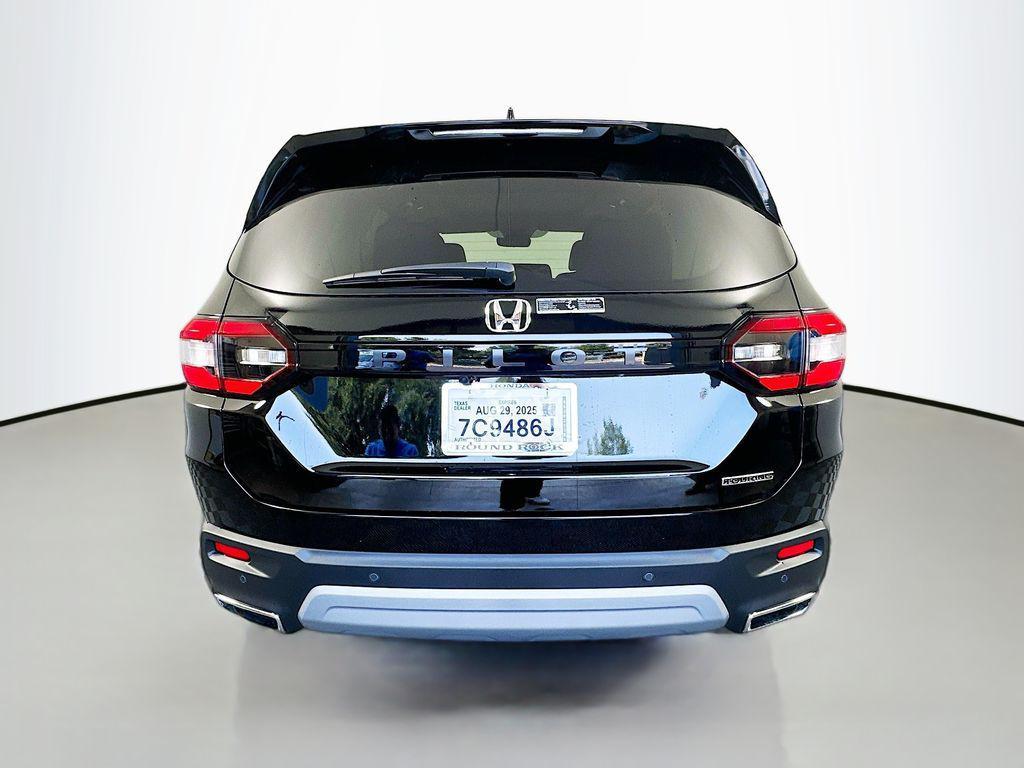 new 2025 Honda Pilot car, priced at $50,850