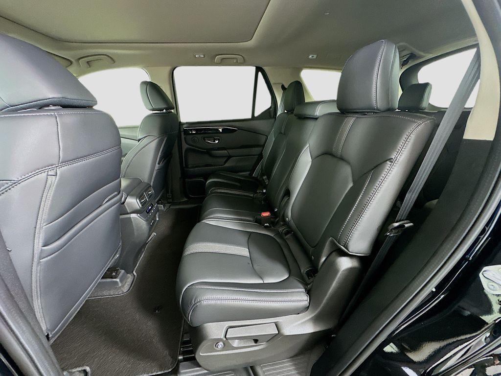 new 2025 Honda Pilot car, priced at $50,850