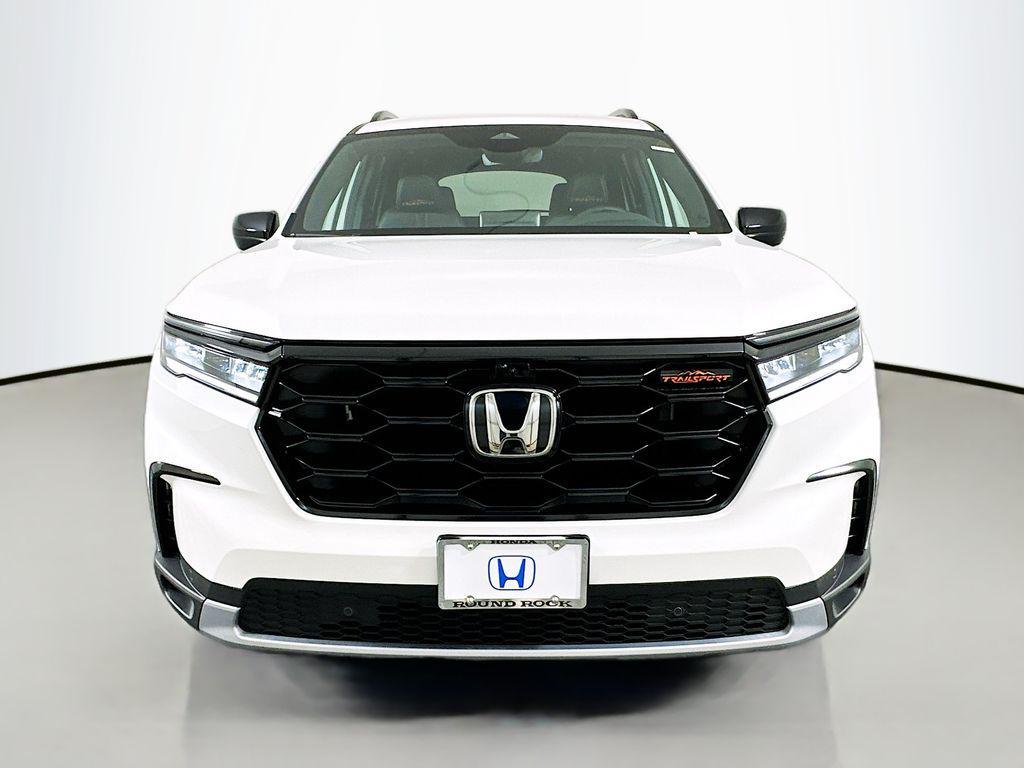 new 2025 Honda Pilot car, priced at $51,350
