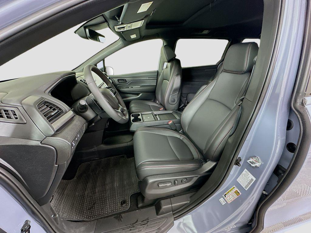 new 2026 Honda Odyssey car, priced at $45,845