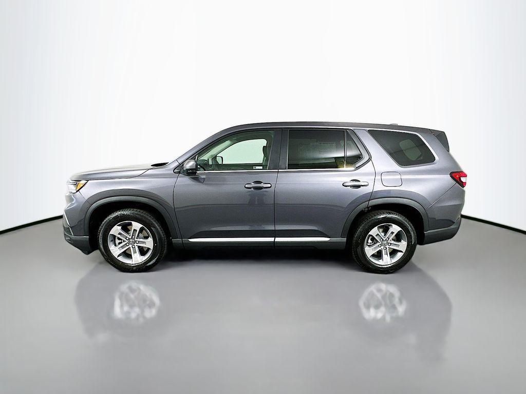 new 2025 Honda Pilot car, priced at $46,330
