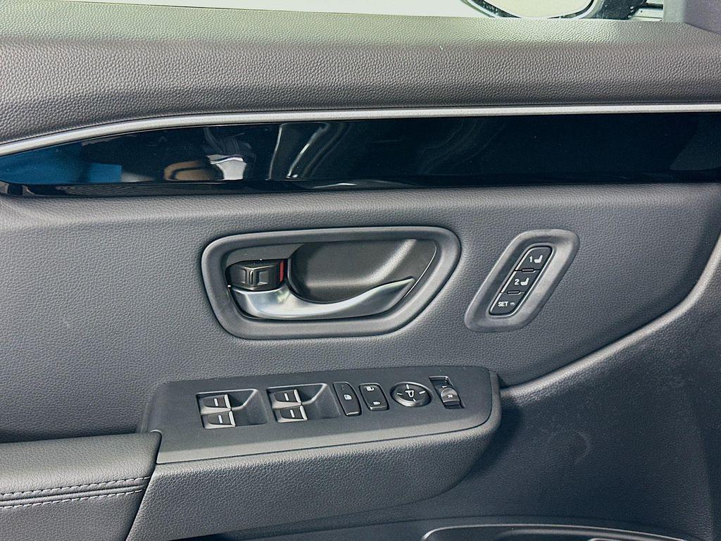 new 2025 Honda Pilot car, priced at $46,330