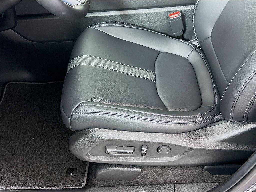 new 2025 Honda Pilot car, priced at $46,330