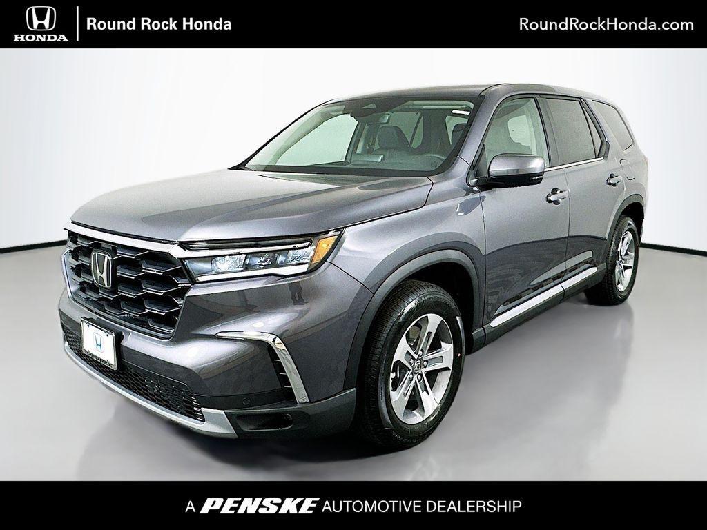 new 2025 Honda Pilot car, priced at $46,330