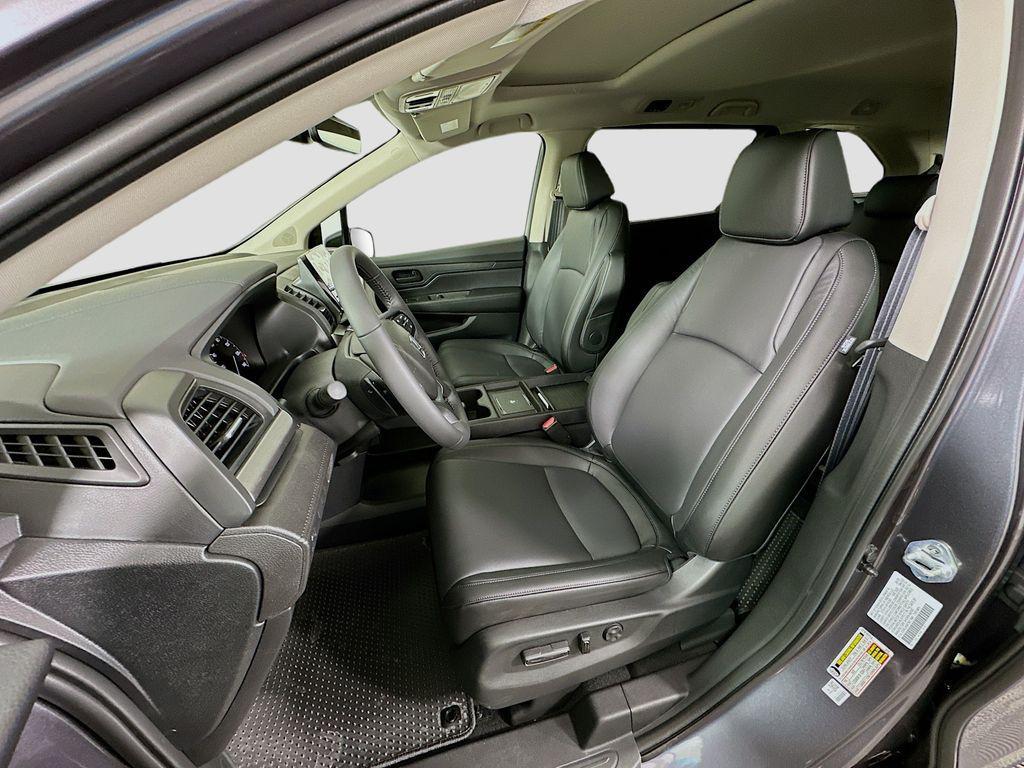 new 2026 Honda Odyssey car, priced at $44,655