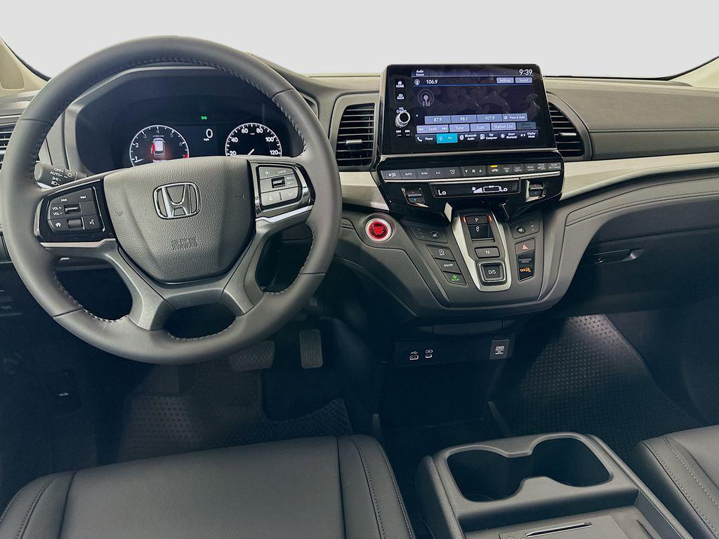 new 2026 Honda Odyssey car, priced at $44,655
