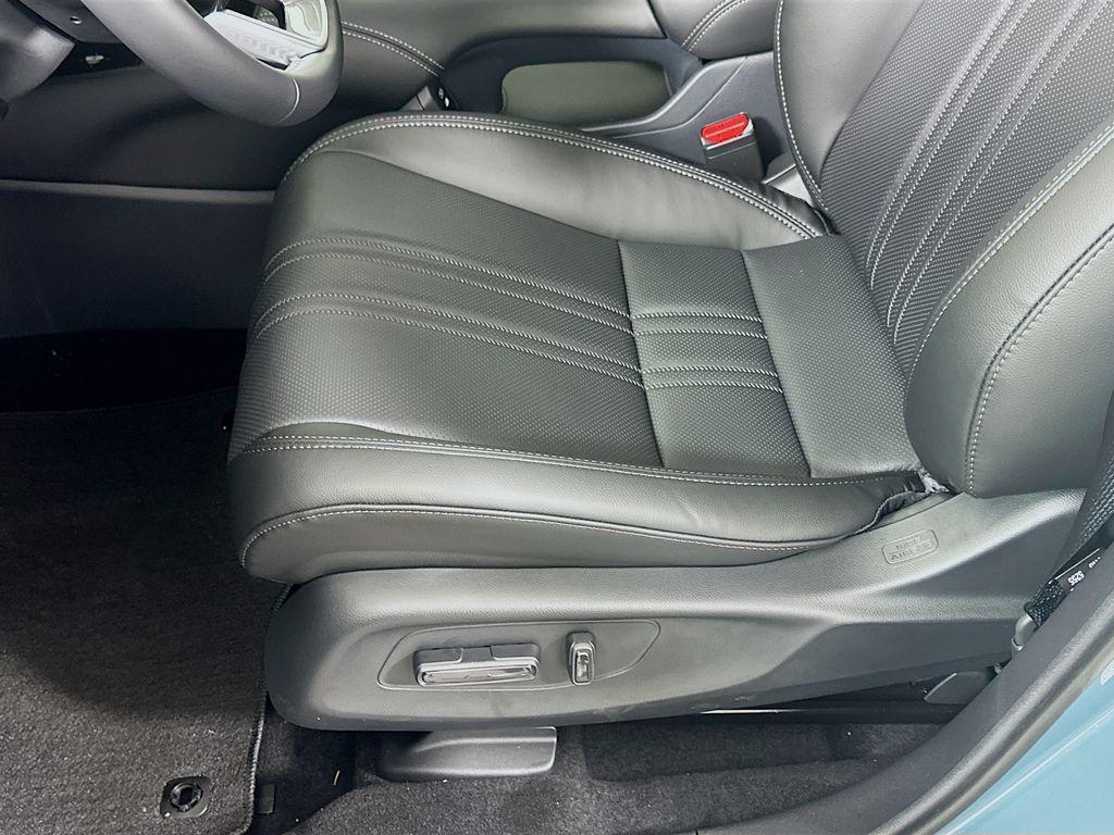 new 2026 Honda HR-V car, priced at $31,955
