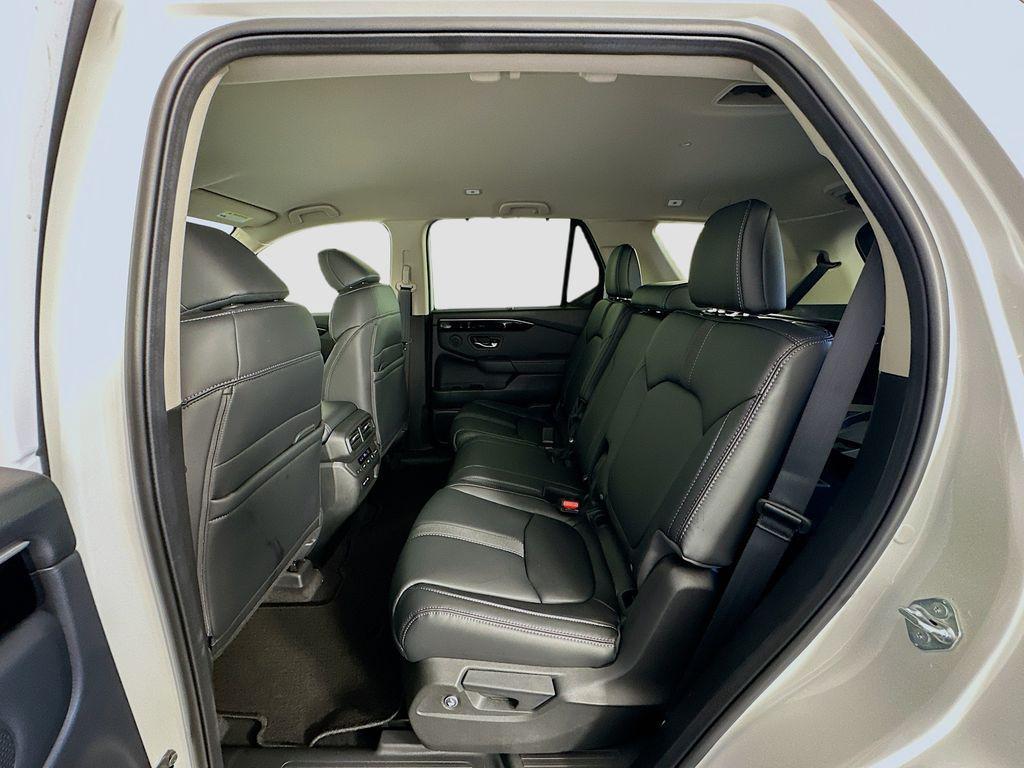 new 2025 Honda Pilot car, priced at $48,280