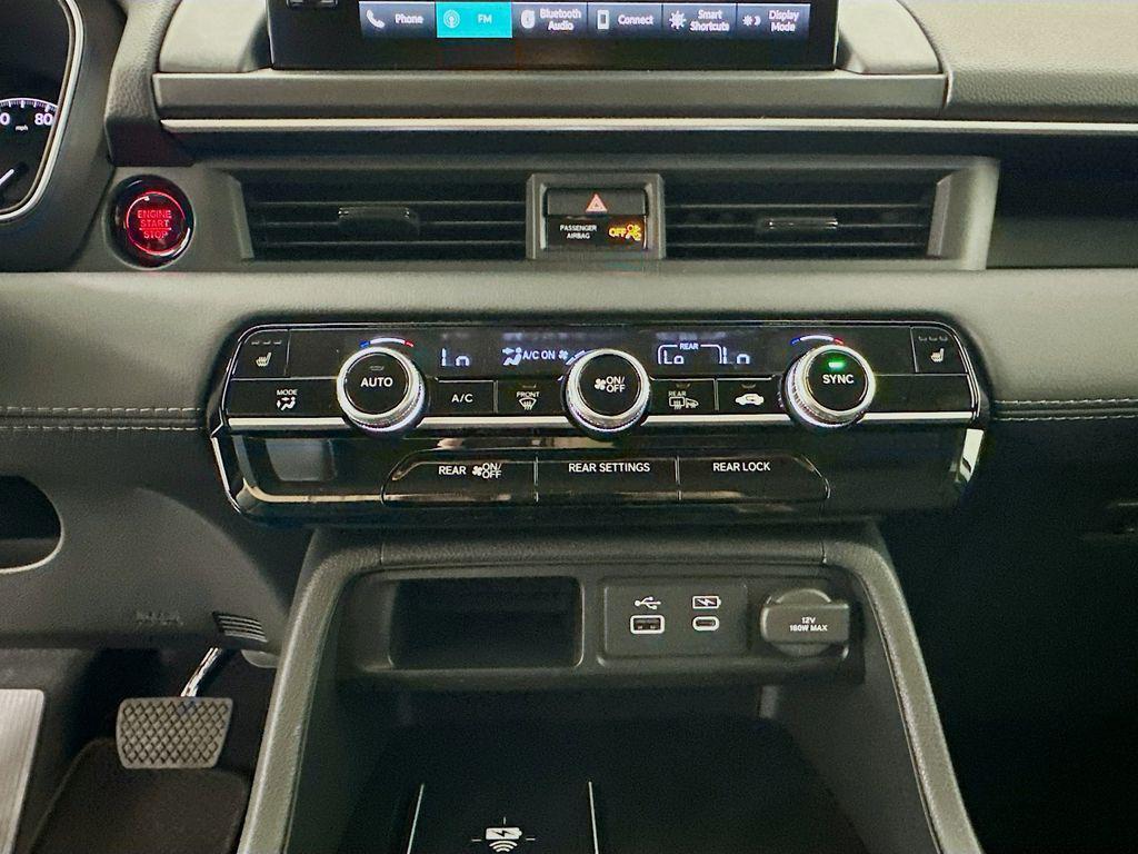 new 2025 Honda Pilot car, priced at $48,280