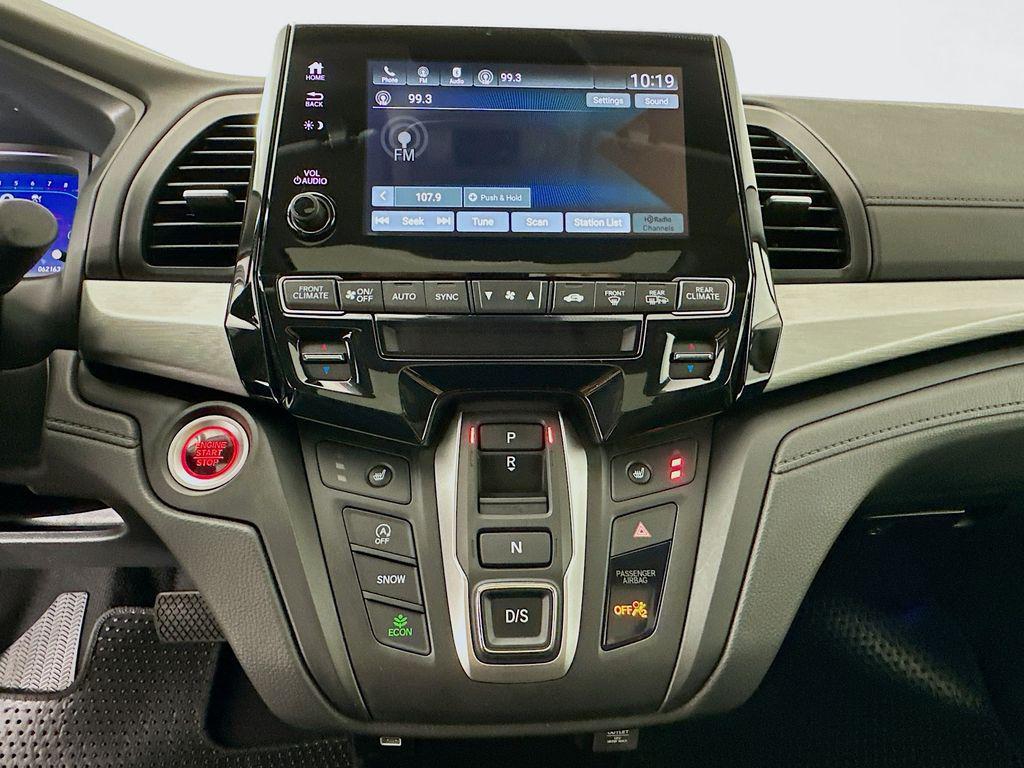 used 2024 Honda Odyssey car, priced at $33,400