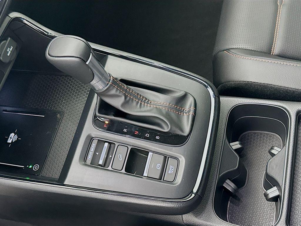 new 2026 Honda CR-V Hybrid car, priced at $40,175