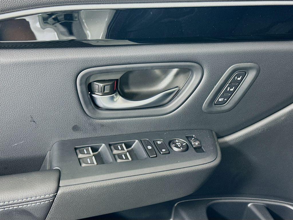 new 2025 Honda Pilot car, priced at $51,550