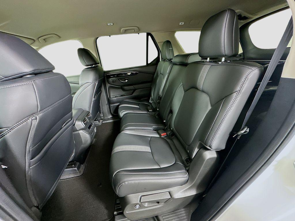 new 2025 Honda Pilot car, priced at $48,280