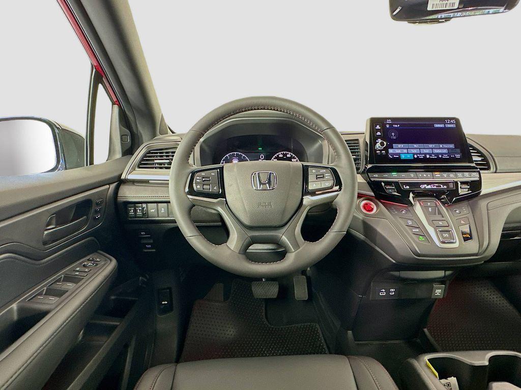 new 2026 Honda Odyssey car, priced at $45,845