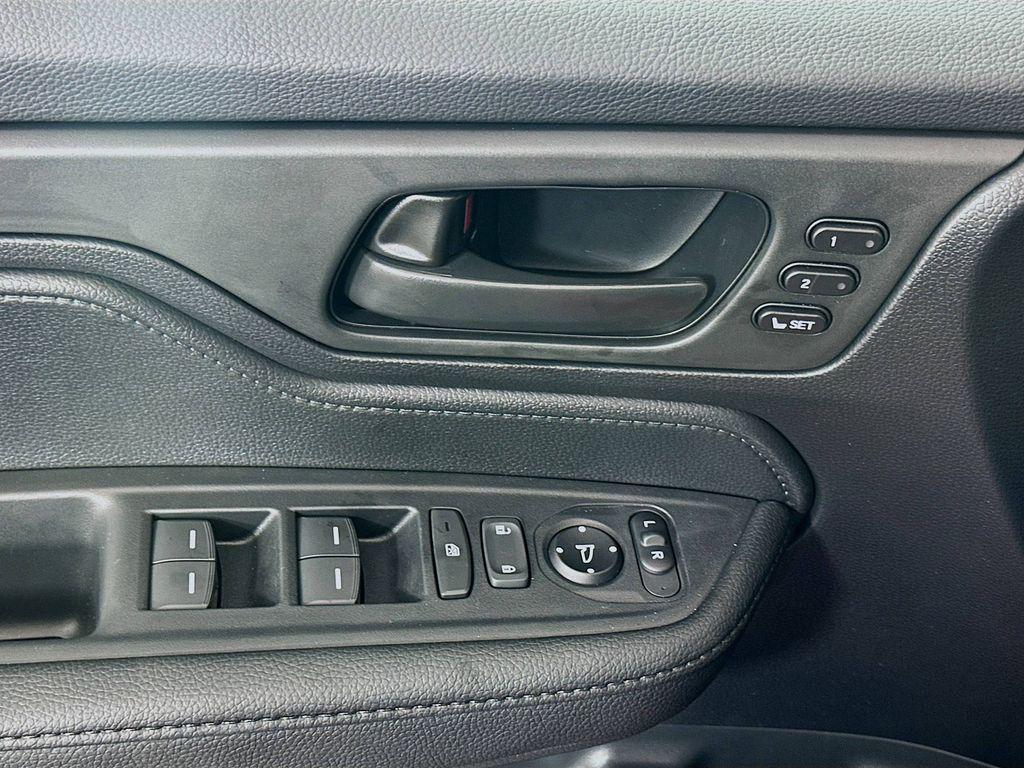 new 2026 Honda Odyssey car, priced at $45,845